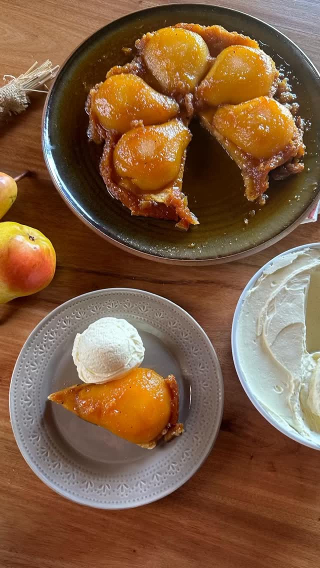 Foto de Tarta invertida de pera