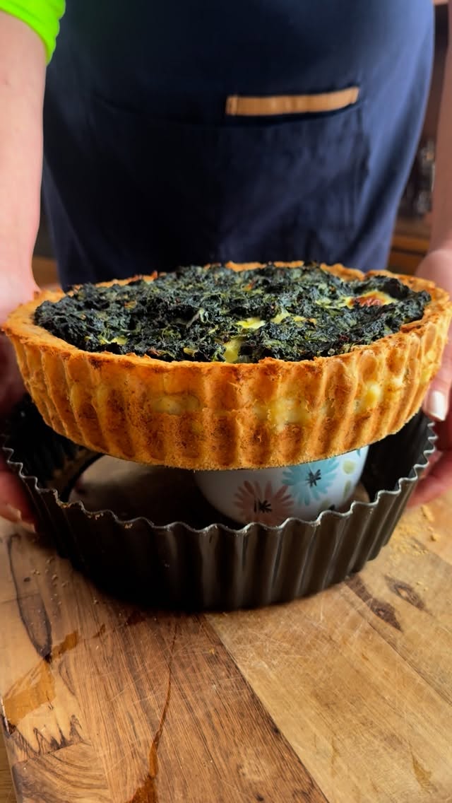 Foto de Tarta de espinaca a la crema con base de papa