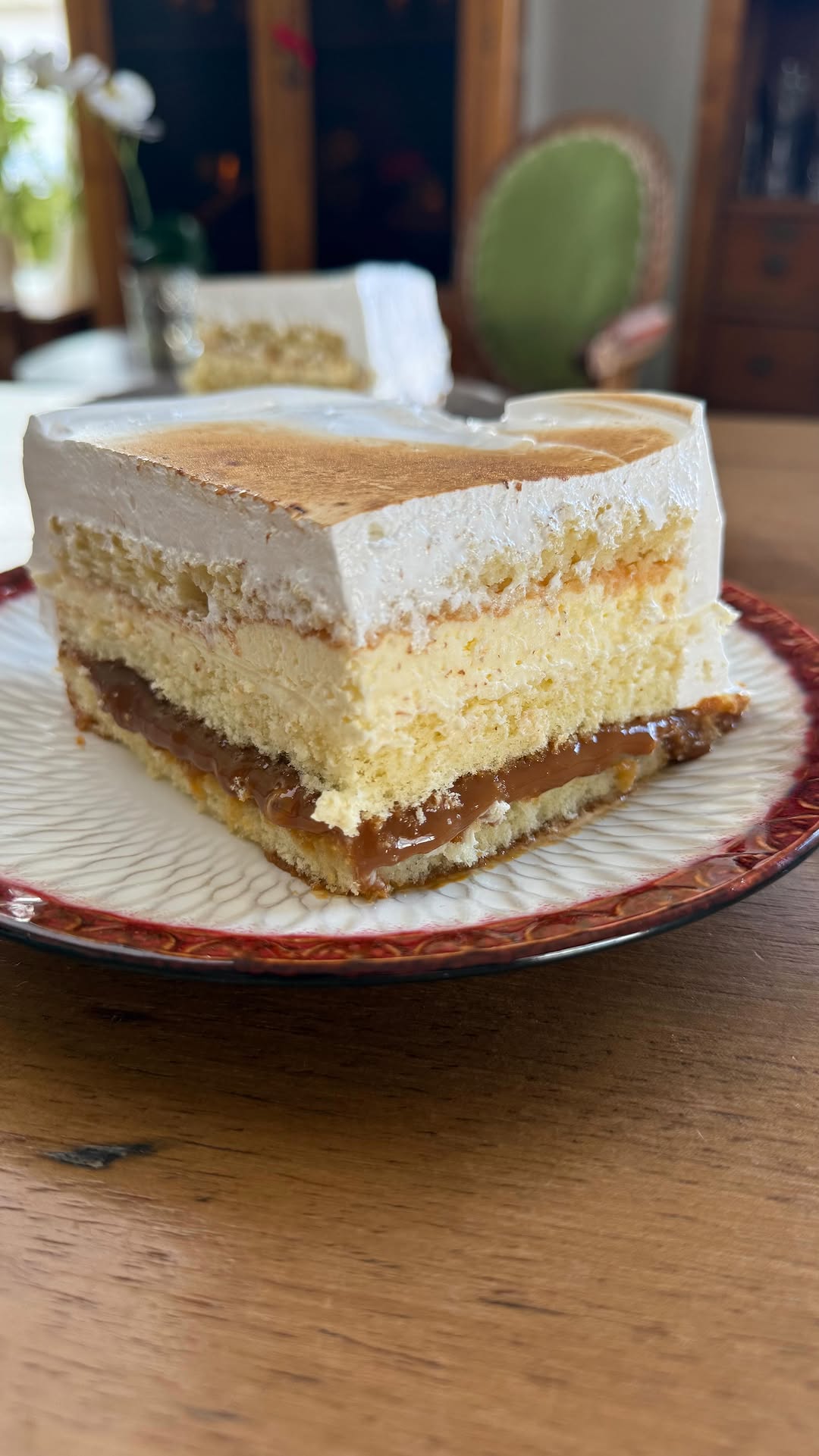 Foto de Torta celebración para 40 personas junto a @mundoultracomb